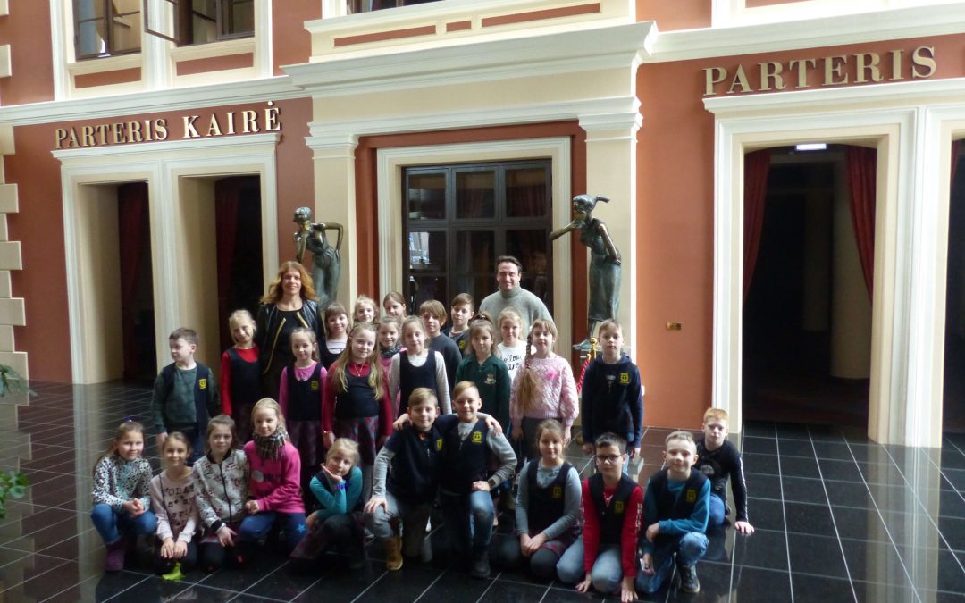 Tarpmokyklinis projektas “Teatro duris pravėrus” su Klaipėdos “Versmės” progimnazija